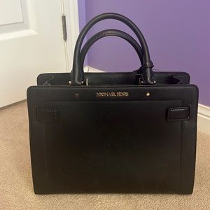 Michael Kors Black handbag *almost new”
